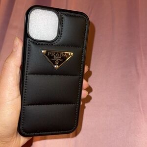 Black iPhone 13/14 case